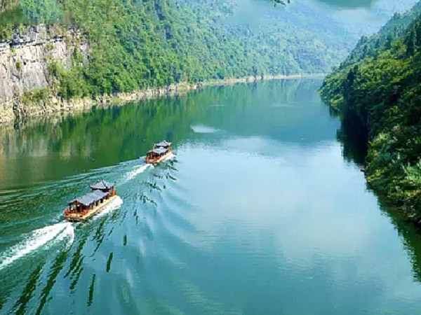 湘西芙蓉鎮、紅石林(坐龍峽、酉水畫廊)高品質汽車2日游 湘西芙蓉鎮、紅石林(坐龍峽、酉水畫廊)高品質汽車2日游