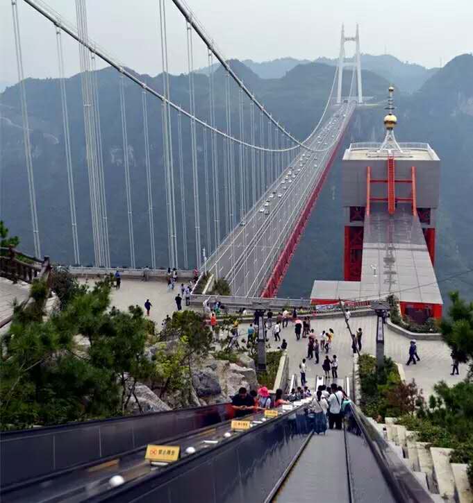 鳳凰古城、晚會、下游沱江泛舟兩日游